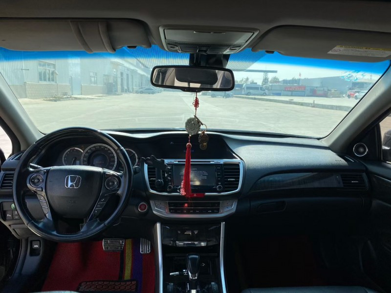 兰州14年本田雅阁5