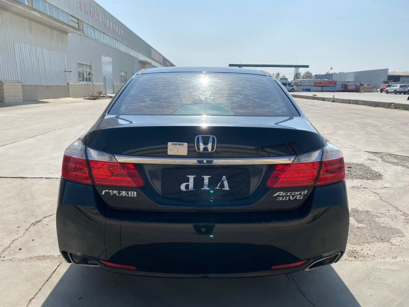 兰州14年本田雅阁9