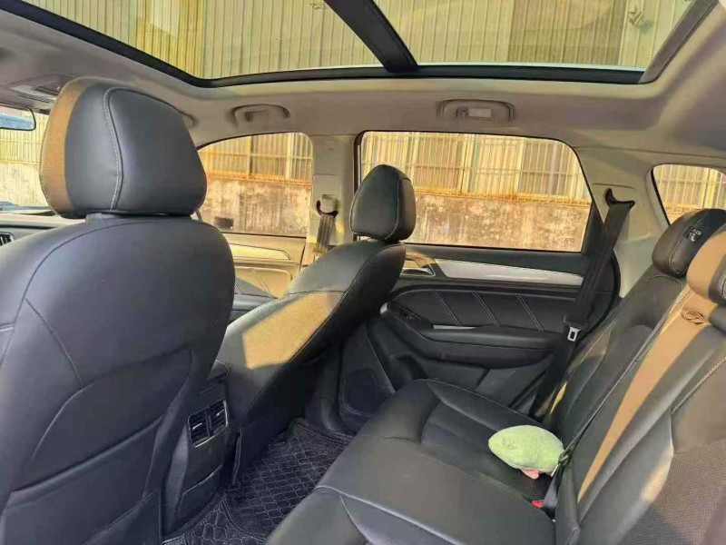 菏泽20年荣威RX55