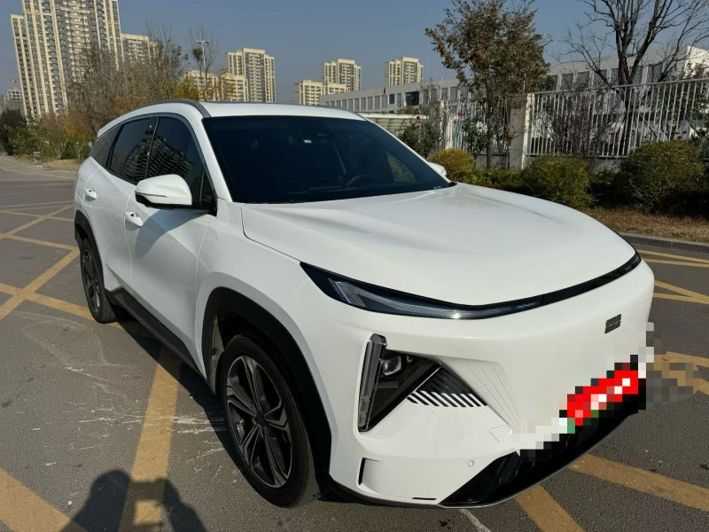 济宁24年吉利银河2