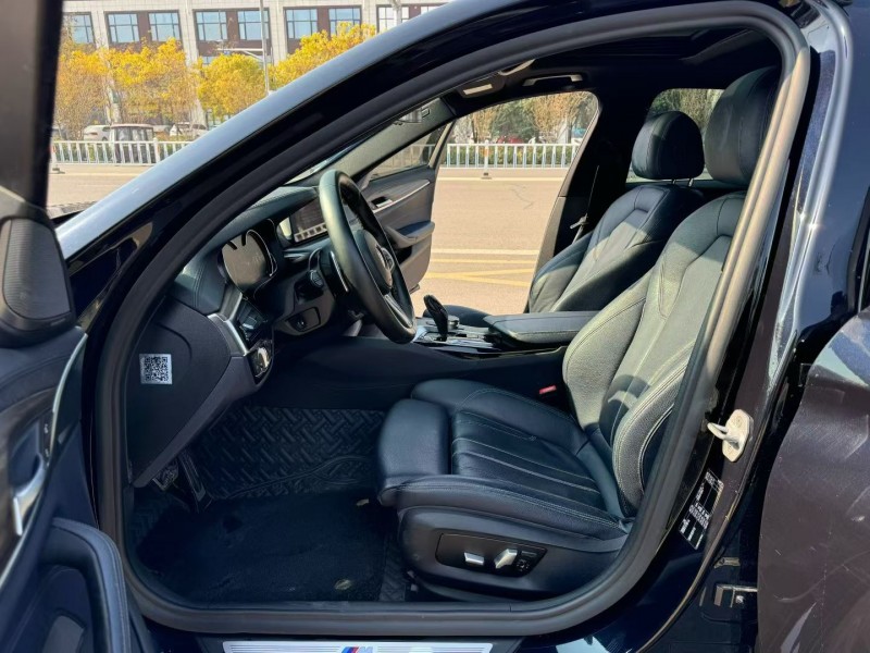 济宁17年宝马5系7