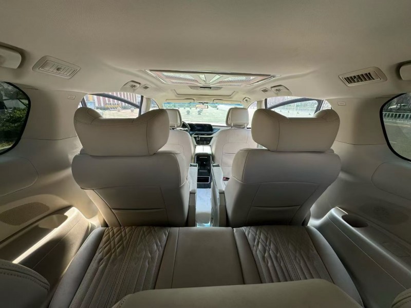 济宁23年别克GL85