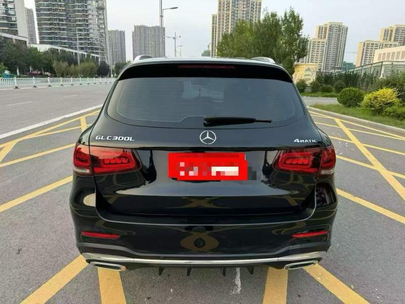 济宁22年奔驰GLC9