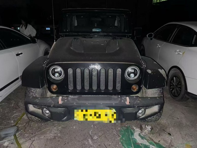 济宁11年Jeep牧马人1
