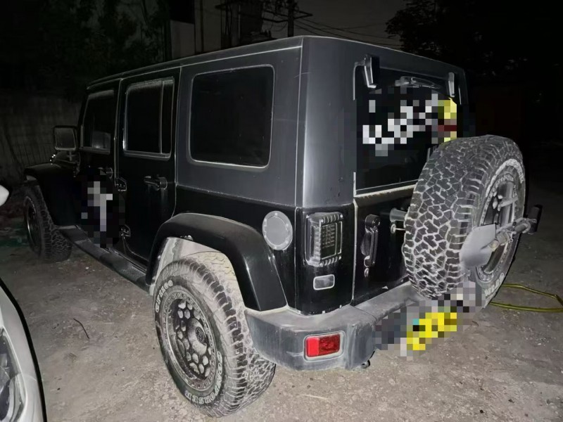 济宁11年Jeep牧马人7