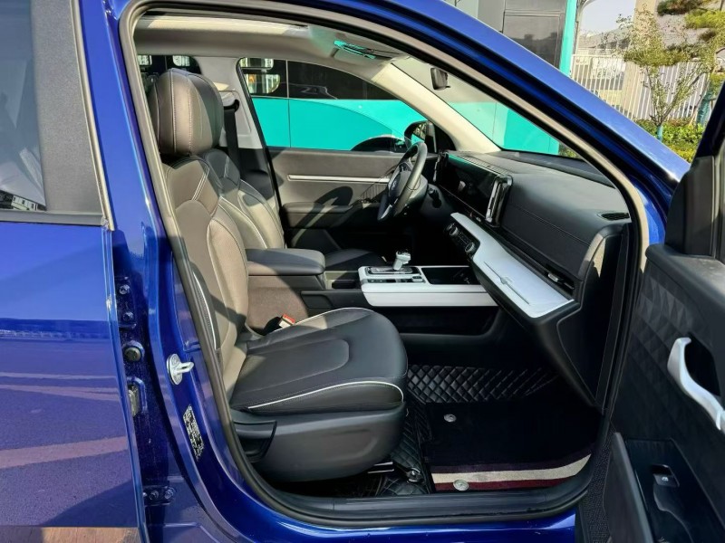 济宁24年现代沐飒4