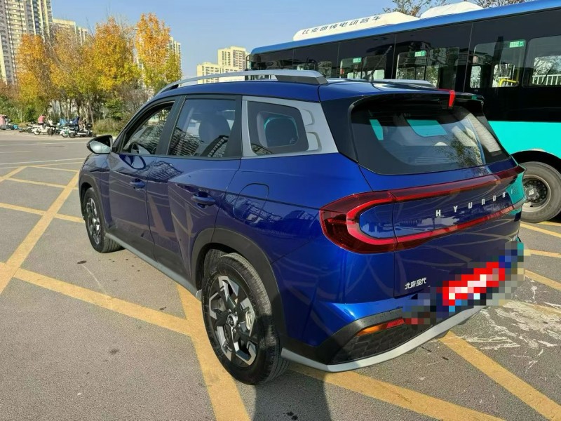 济宁24年现代沐飒8