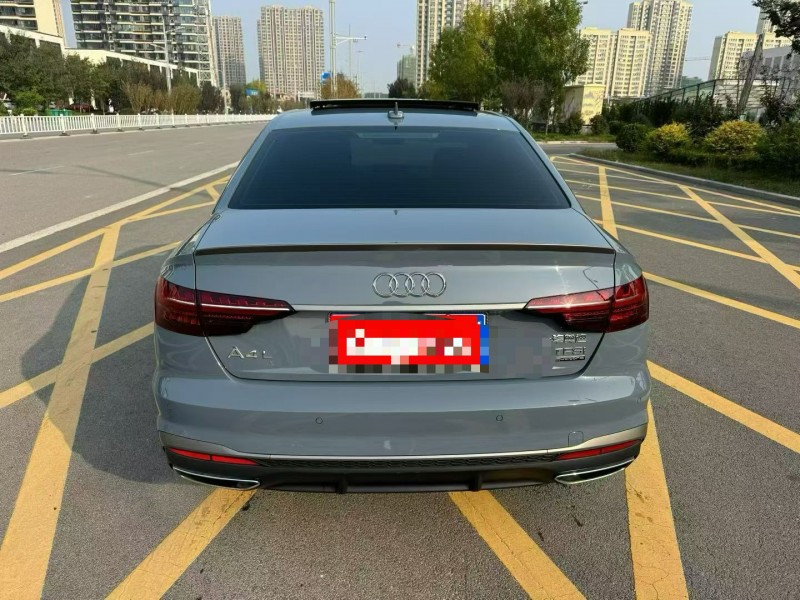 济宁22年奥迪A4L9