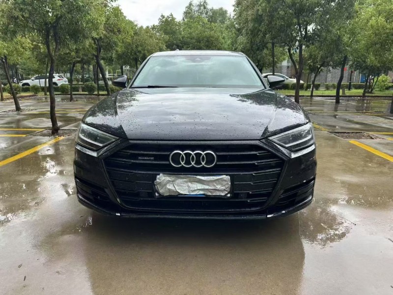 枣庄21年奥迪A8L1