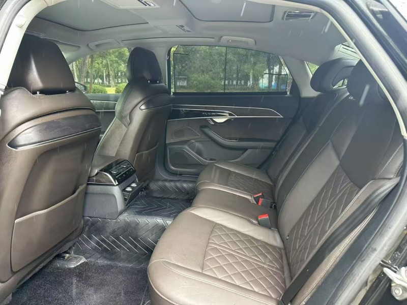 枣庄21年奥迪A8L4