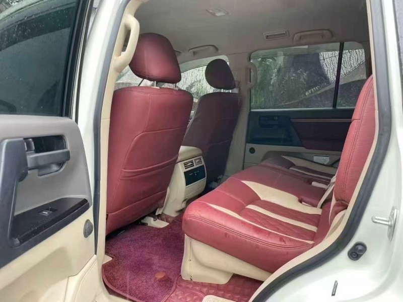 深圳20年丰田兰德酷路泽5