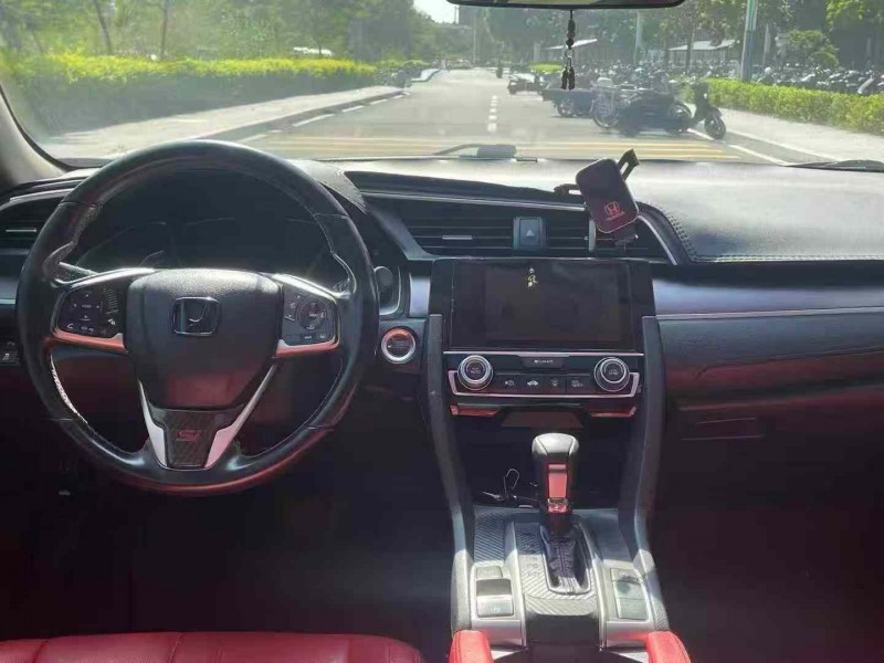 东莞19年本田思域6