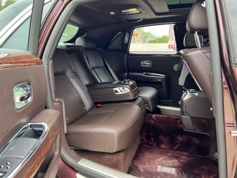 唐山14年劳斯莱斯古斯特8