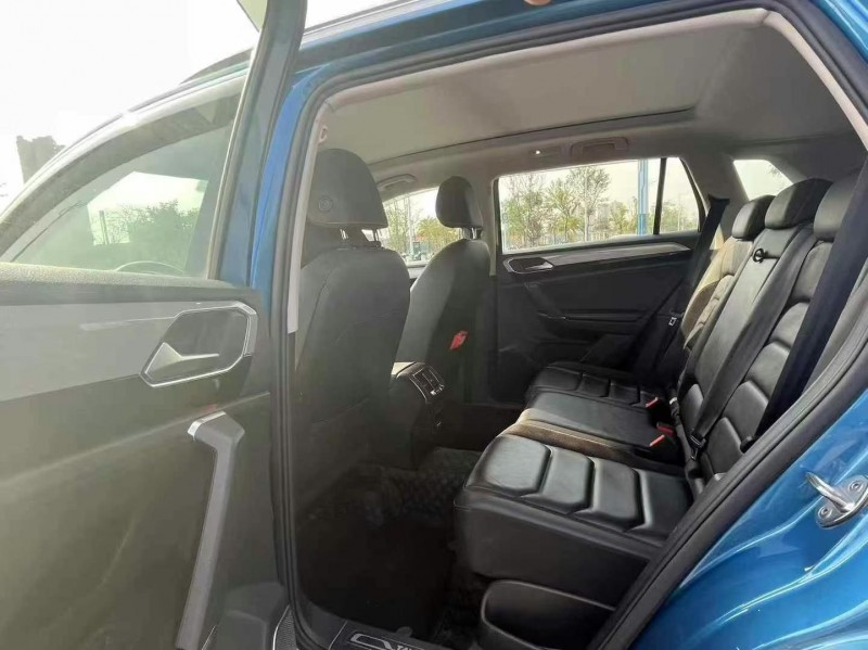 东莞19年大众探岳6