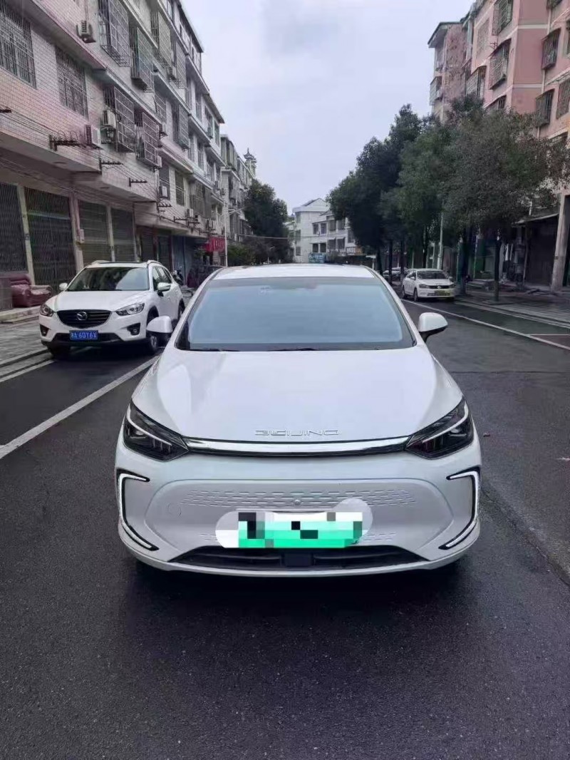 长沙23年北汽新能源EU系列1