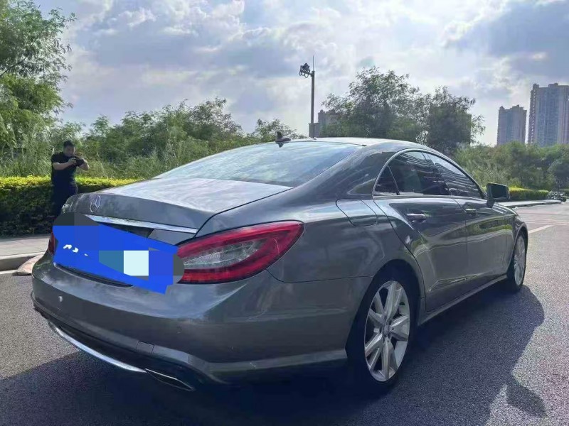 东莞14年奔驰CLS8