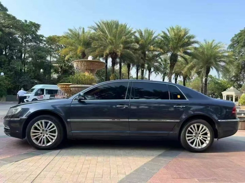 汕头11年大众辉昂3