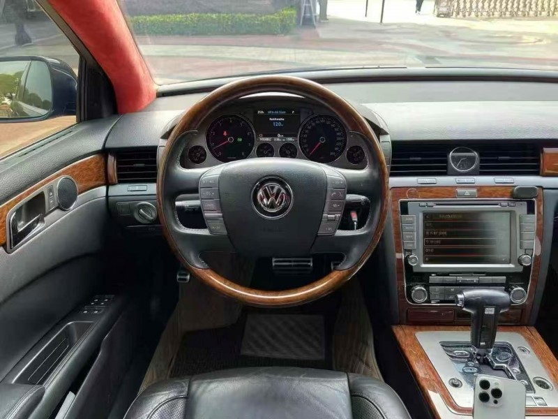 汕头11年大众辉昂7