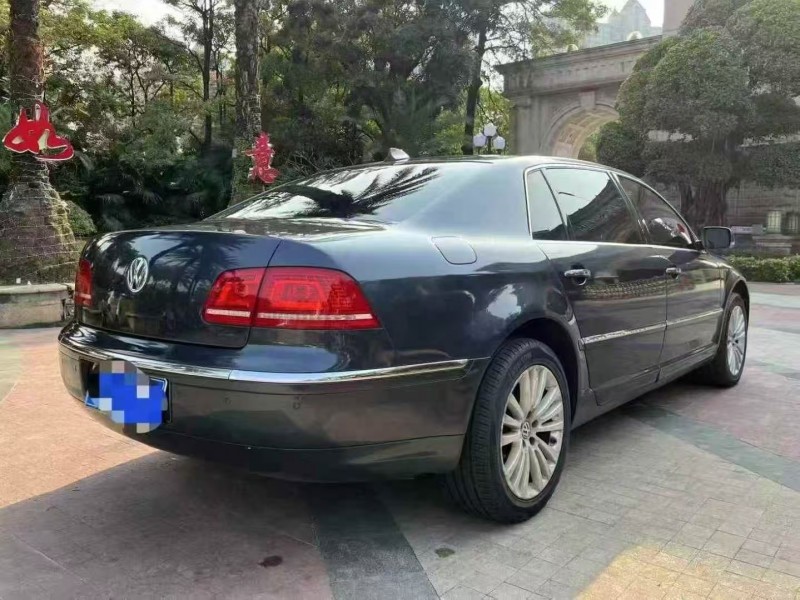 汕头11年大众辉昂8