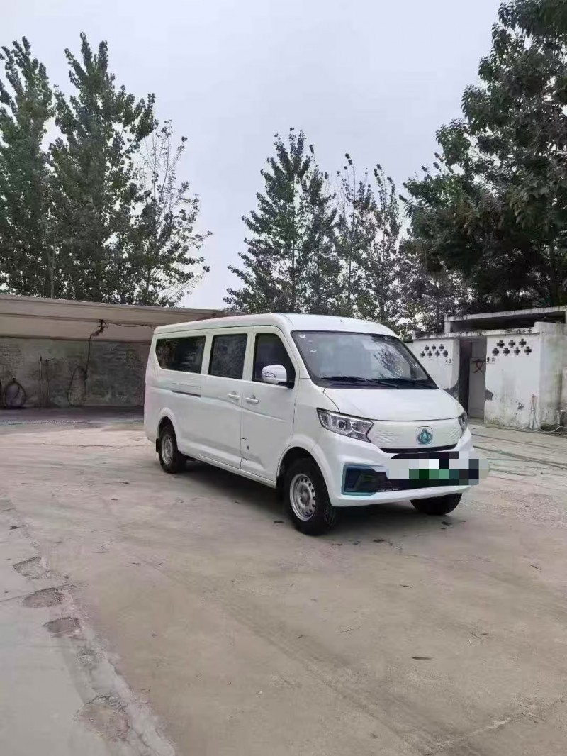 菏泽25年长安汽车跨越星2