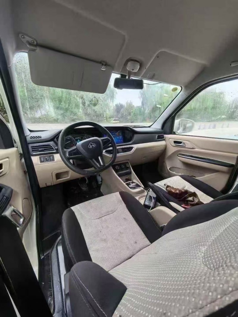 菏泽25年长安汽车跨越星4