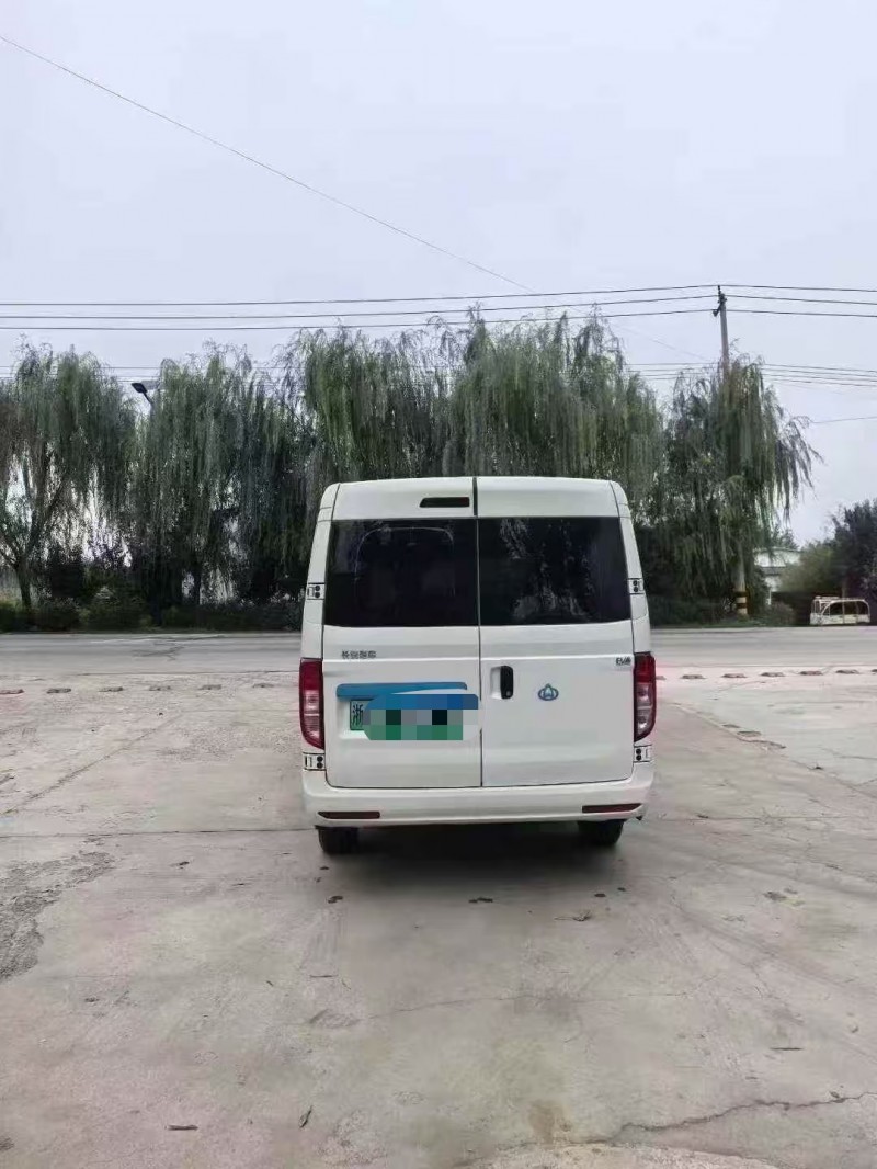 菏泽25年长安汽车跨越星9