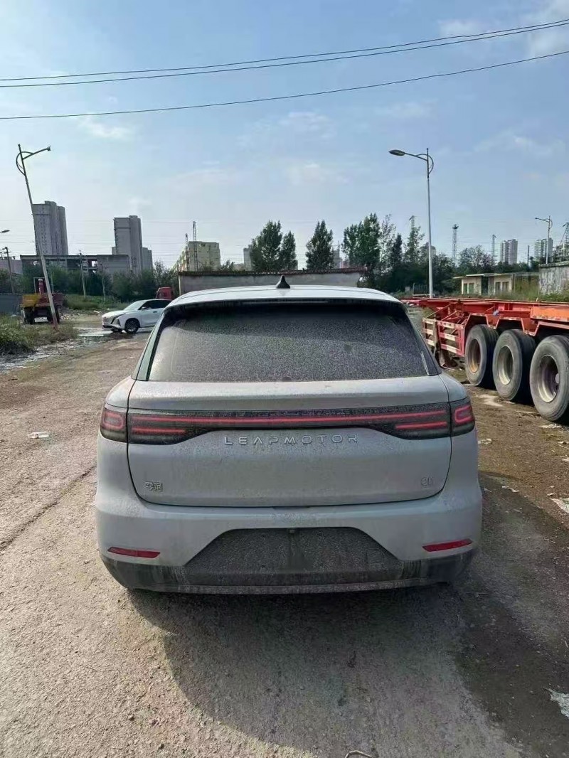 菏泽25年零跑汽车C119