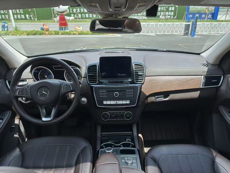 枣庄17年奔驰GLE5