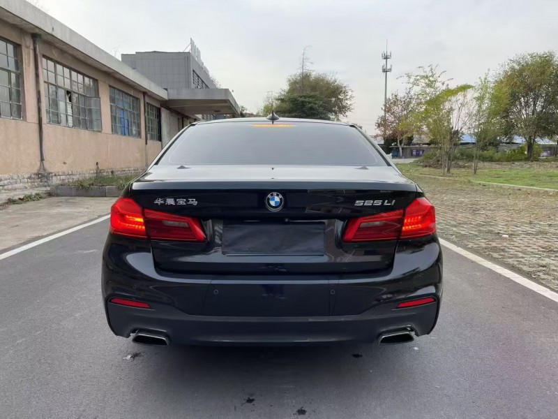 枣庄18年宝马5系9