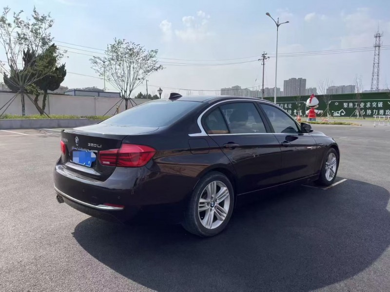 枣庄17年宝马3系8