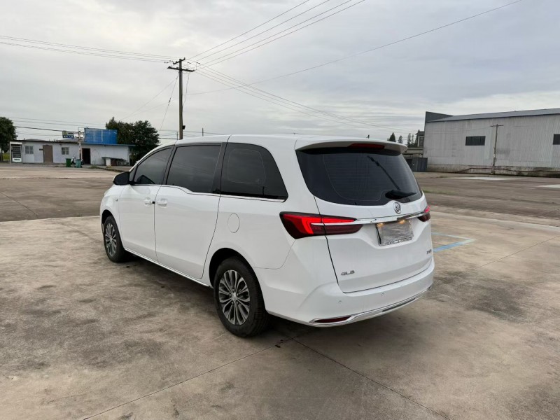 徐州23年别克GL83