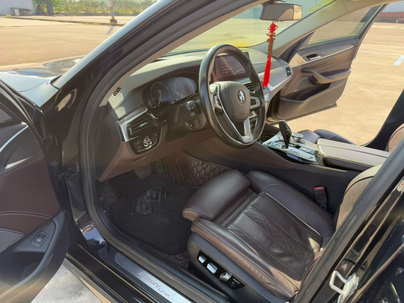 徐州19年宝马5系4