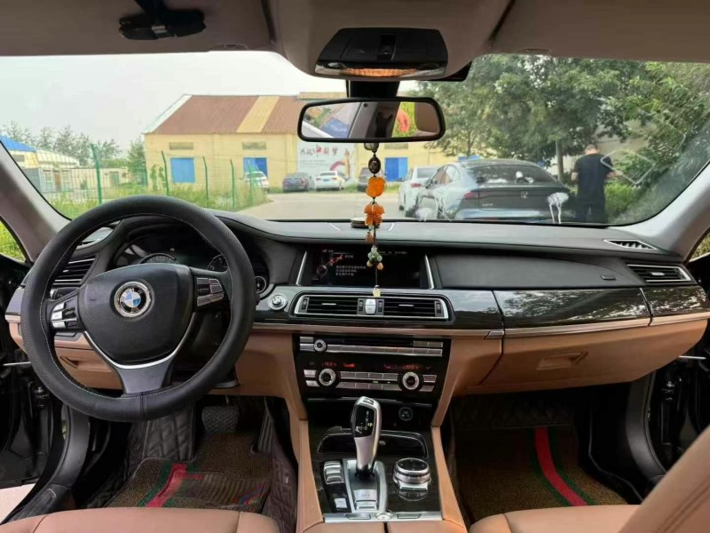 徐州14年宝马7系4