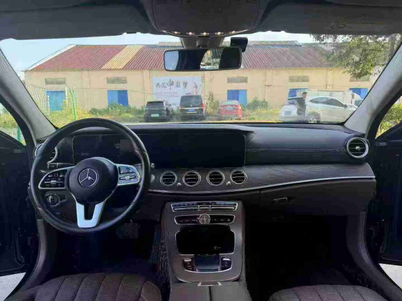 徐州20年奔驰E8