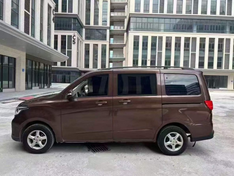 广州20年长安汽车欧诺4