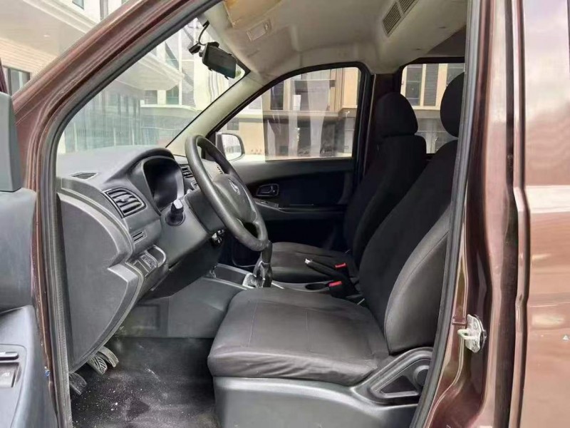 广州20年长安汽车欧诺7