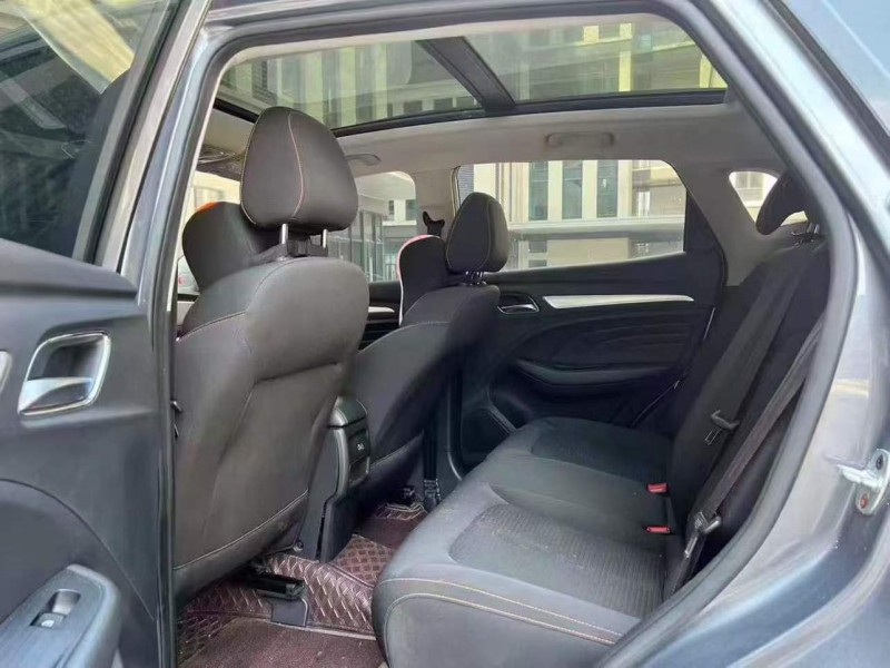 广州23年荣威RX37