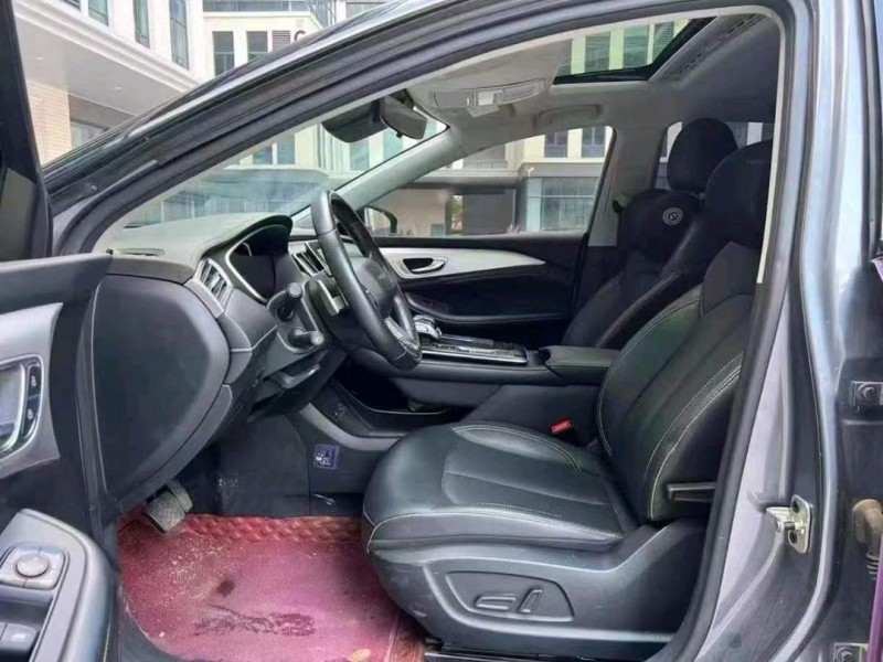 广州23年荣威i68