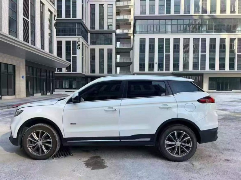 广州19年吉利博越4