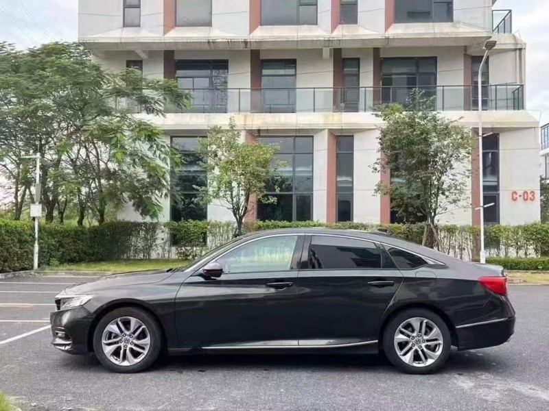 广州18年本田雅阁4