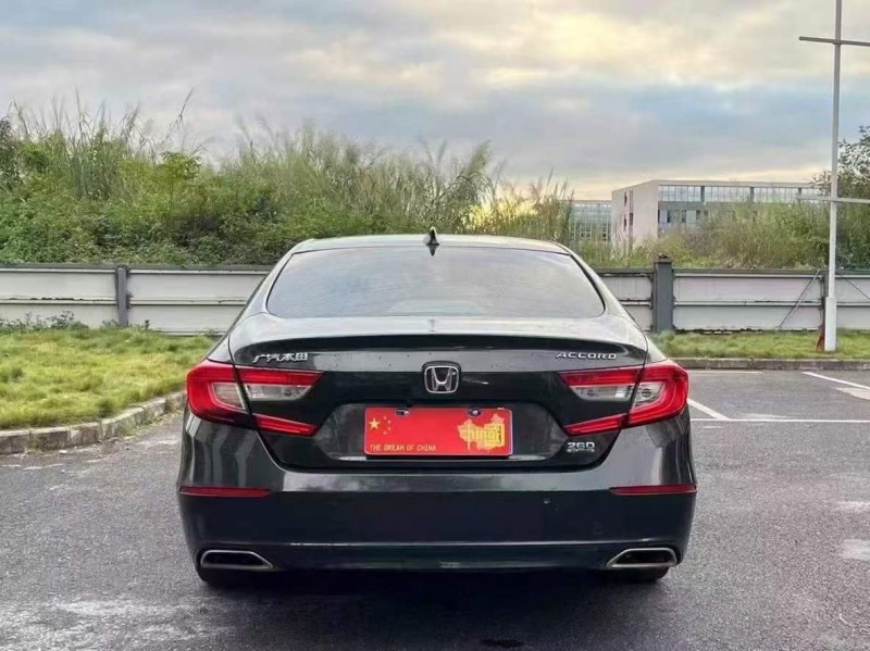 广州18年本田雅阁5