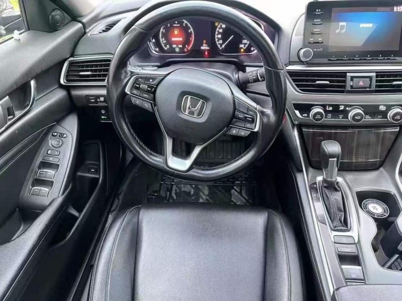 广州18年本田雅阁7