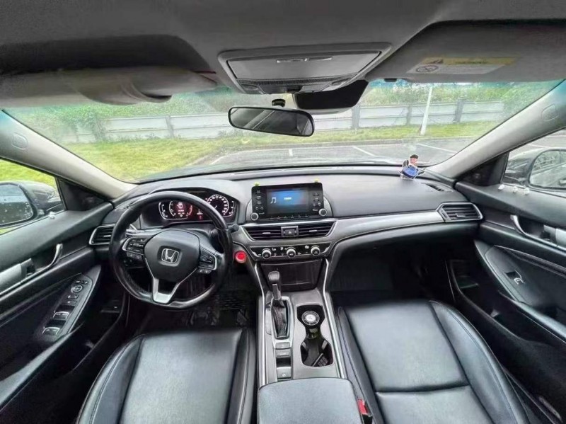 广州18年本田雅阁8