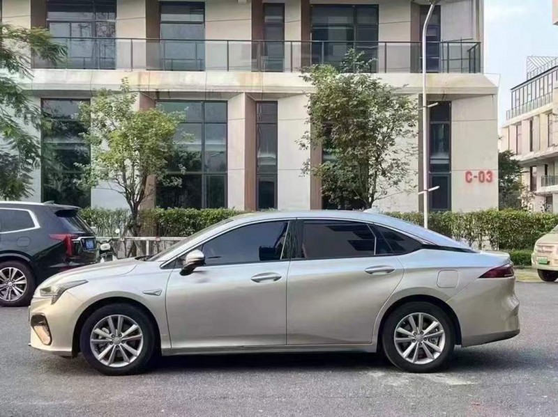 广州22年传祺埃安S4