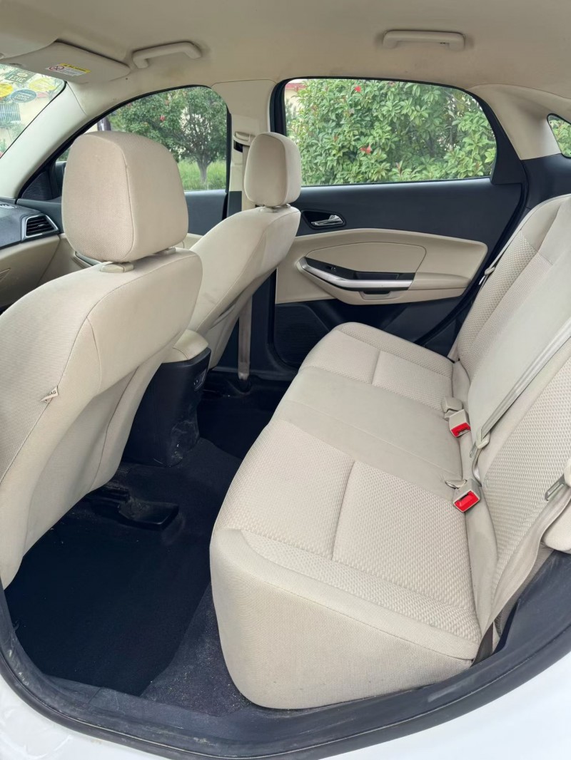 东营17年福特福睿斯5