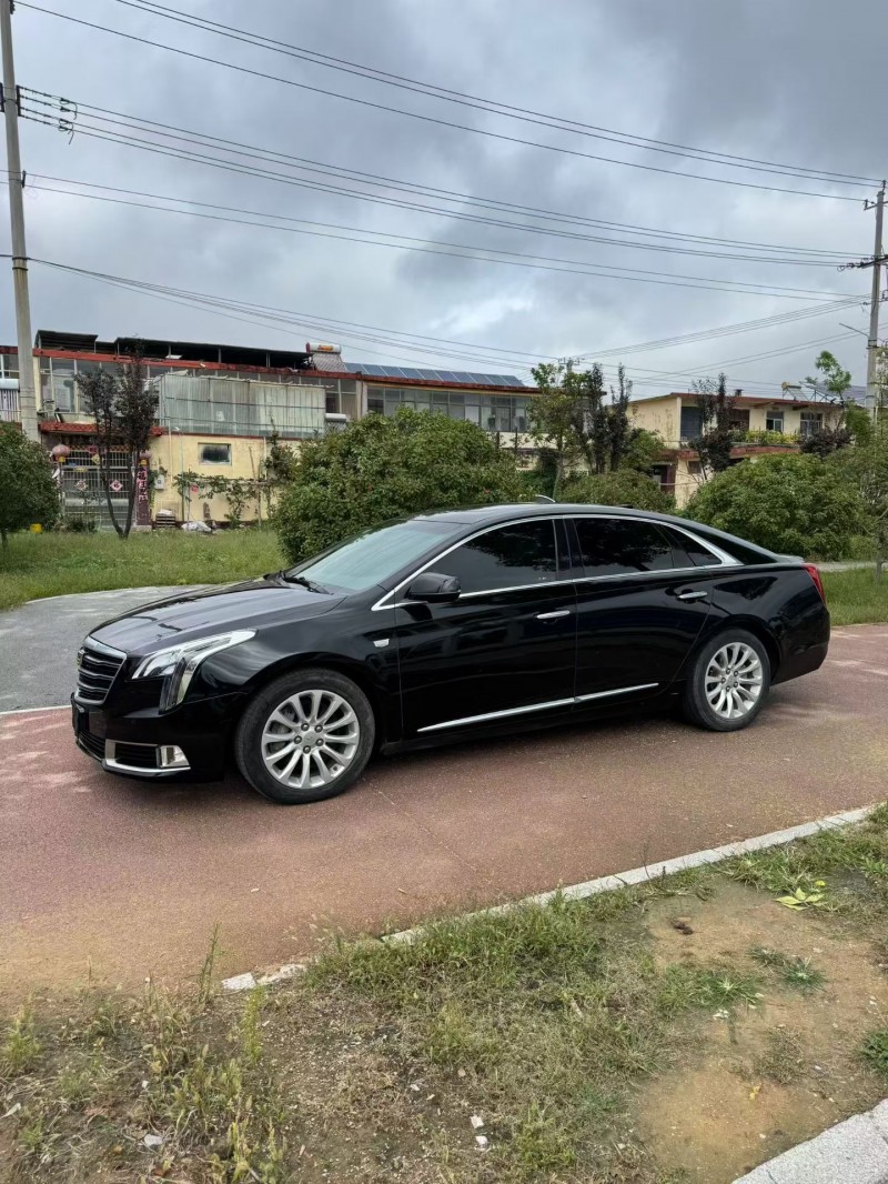 枣庄17年凯迪拉克XTS4