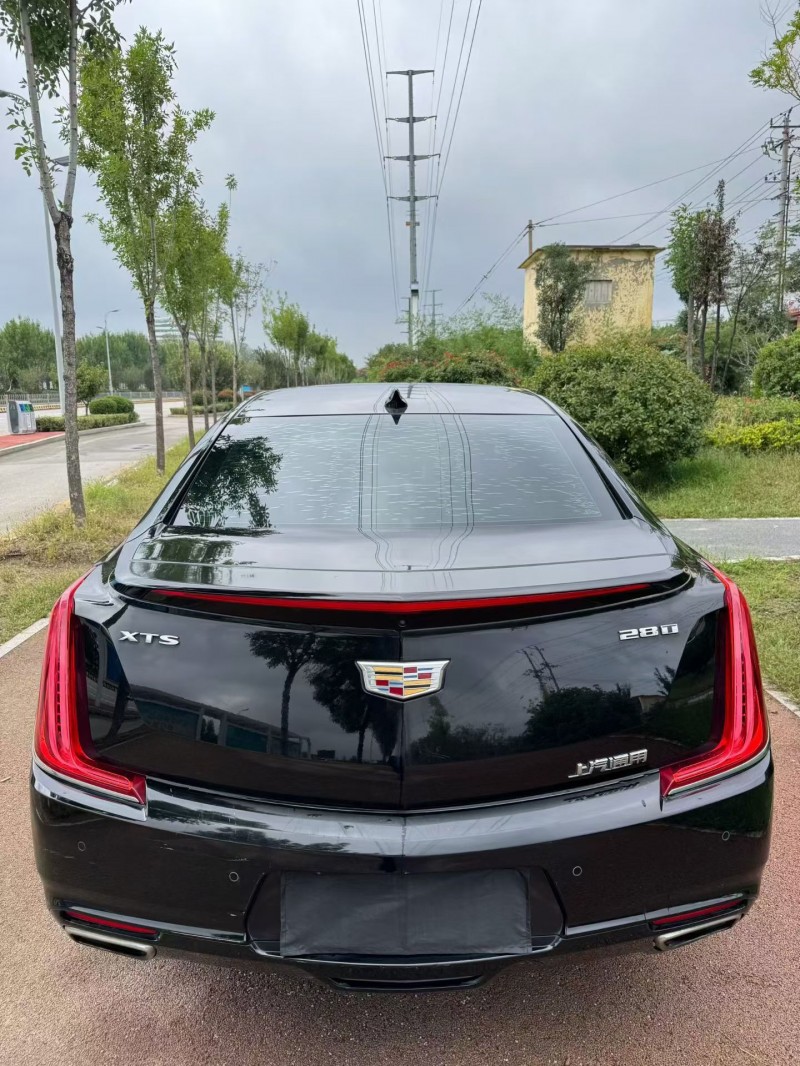 枣庄17年凯迪拉克XTS9