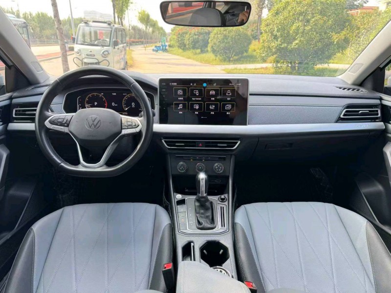 东营22年大众朗逸4