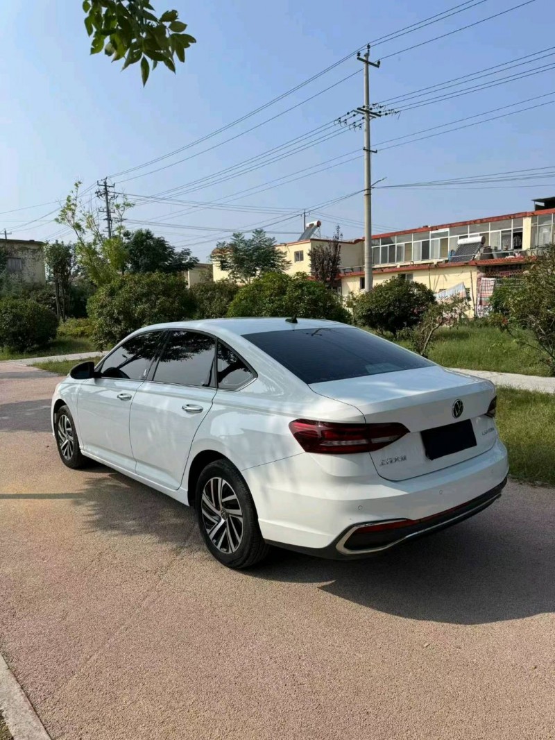 东营22年大众朗逸8