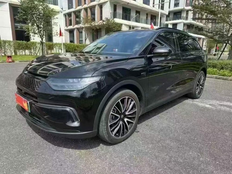 广州23年零跑汽车C112